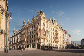 Hotel KINGS COURT